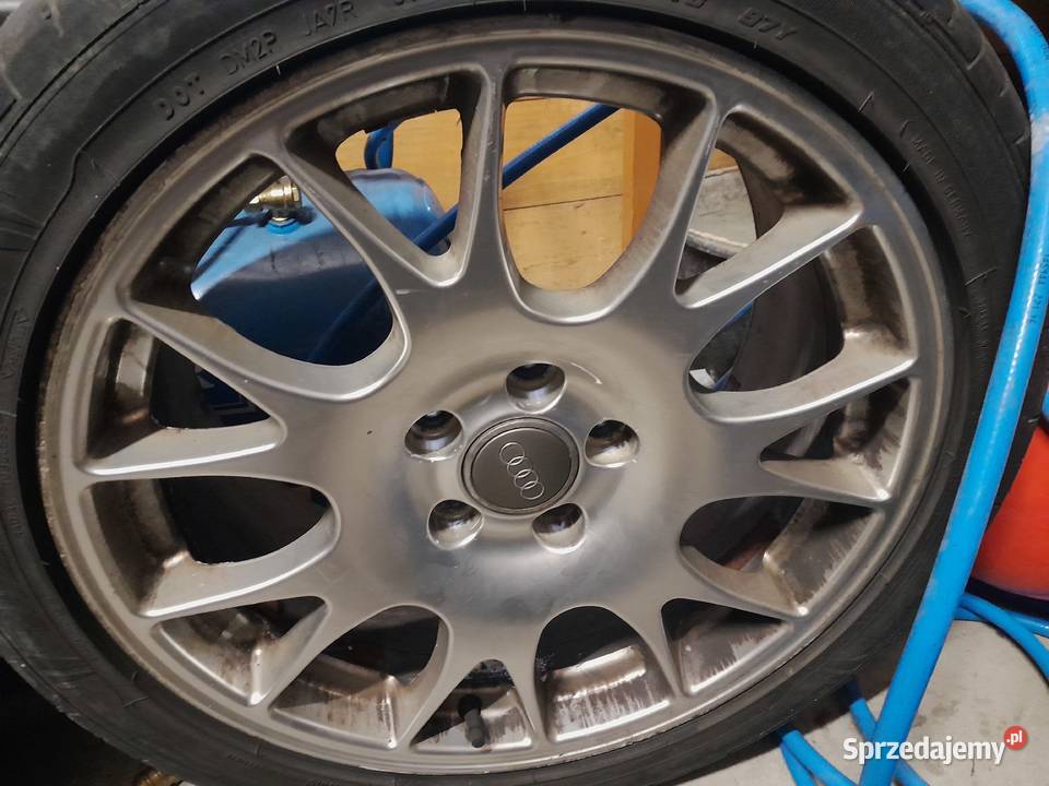 Felgi aluminiowe 18 5sztuk audi Rok produkcji 2005 Maniowy