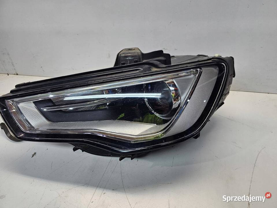 REFLEKTOR XENON LED LEWY AUDI A3 8V 8V0941005A Przystajń