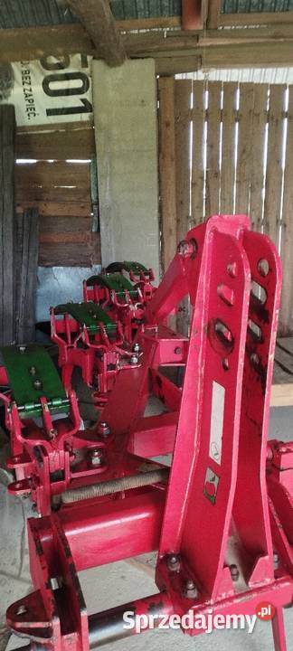 Pług Unia Tur 31120 resor nie kverneland nieuszkodzony Sokółka sprzedam