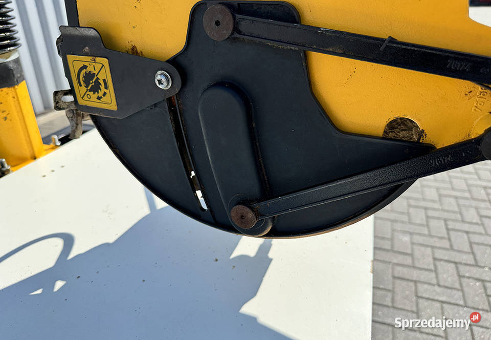 Piła poprzeczna ramieniowa DEWALT DW 720 pomorskie Sierakowska Huta