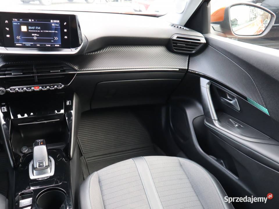 Peugeot 2008 12 PureTech 4/5 Katowice