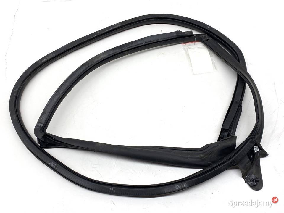 USZCZELKA DRZWI TYŁ PRAWY AUDI Q8 SUV