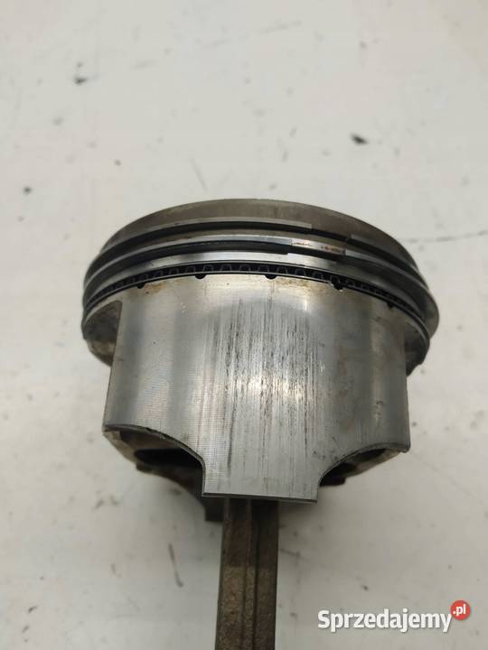 TŁOK KORBOWÓD 27 V6 Suzuki Grand Vitara I