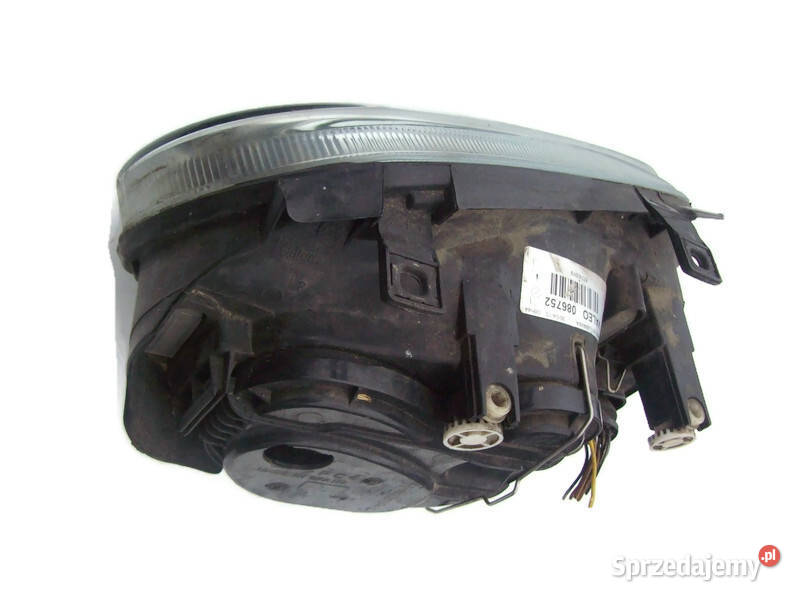 Golf IV Lampa lewy przod lewa przednia Valeo sprzedam