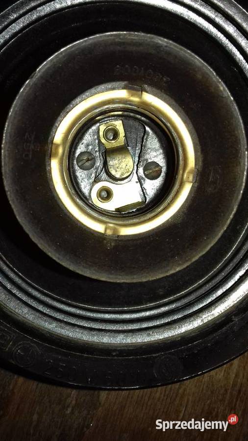 retro lampa małe jajeczko mleczne szkło Lubań