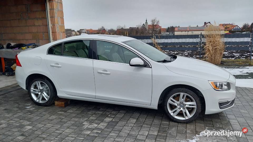 Volvo s60 T5 2015 uszkodzony silnik 2000cm3 Kończyce