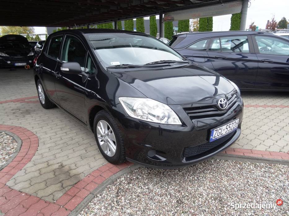 TOYOTA AURIS Samochody osobowe Goleniów sprzedam