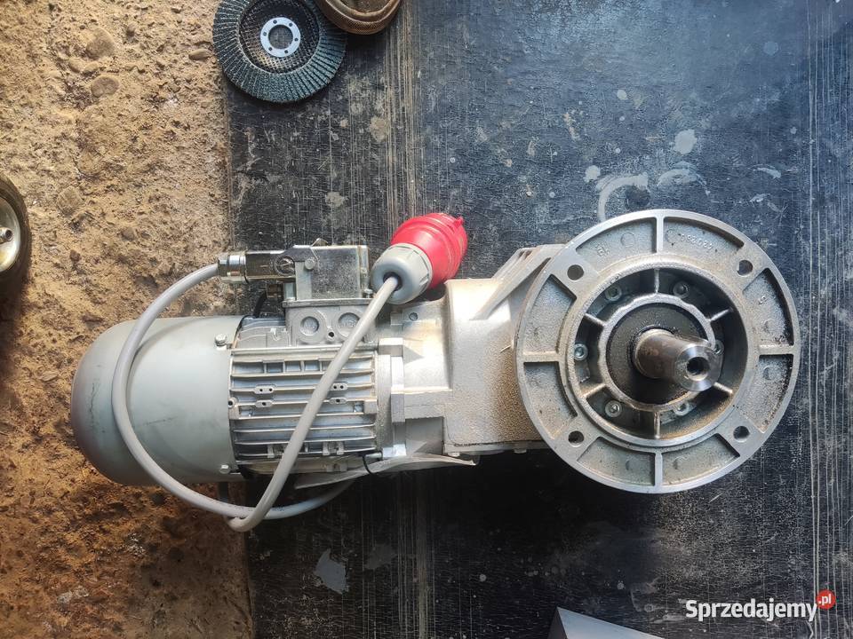 Motoreduktor Kątowy Lenze 400V hamulec 286 Produkcja Libusza