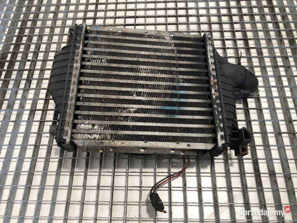 INTERCOOLER WENTYLATOR MERCEDES W638 2205577 22 osobowe podkarpackie