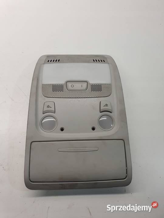 LAMPKA PODSUFITKI AUDI A4 B8 A5 8T0947135A