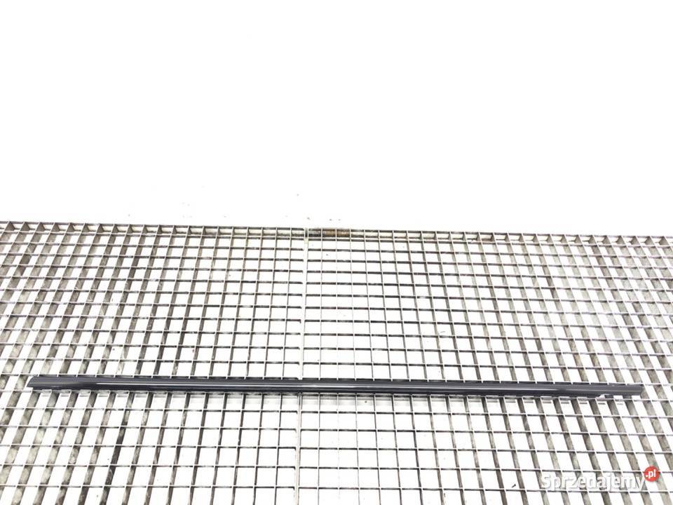 LISTWA ZGARNIAJĄCA TYŁ LEWA BMW F01 Listwy