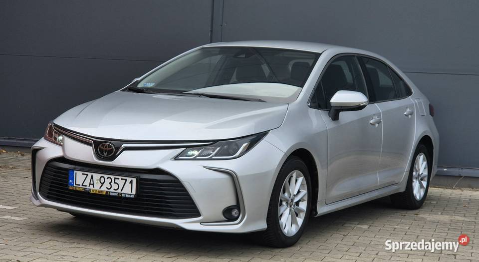 Toyota Corolla 16 Benzyna 132 92 Zamiana Sedan / Limuzyna Zamość