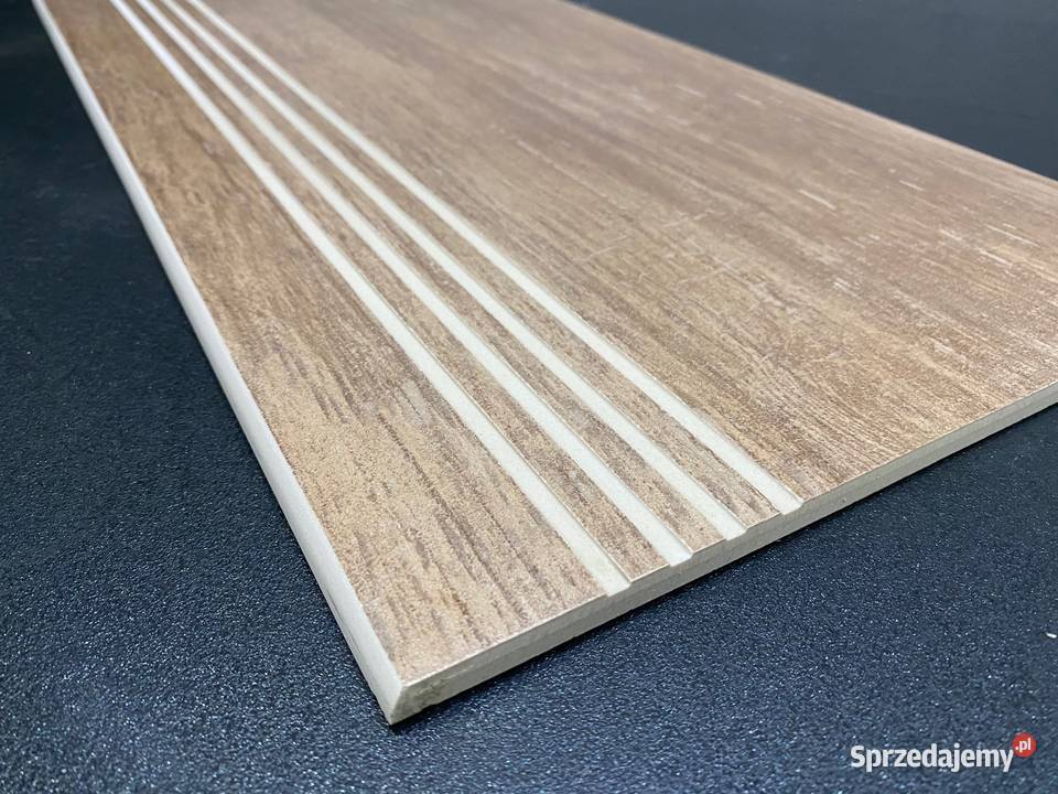 Drewnopodobne płytki na schody ZŁOTY DĄB 30x60