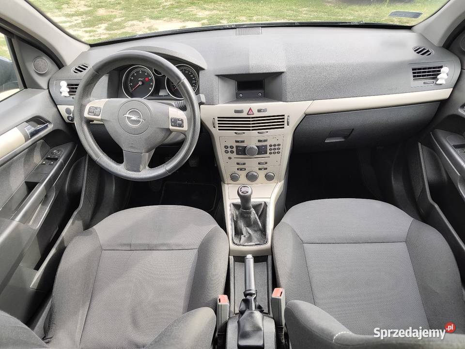 Opel Astra H 16 LPG Kozłówka