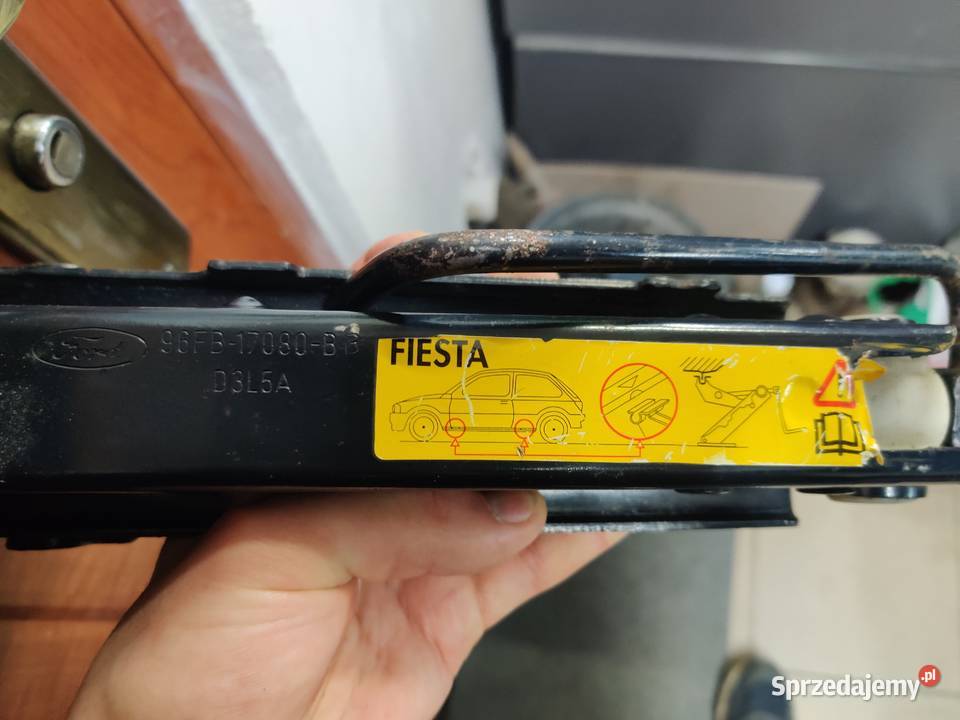 podnośnik lewarek ford fiesta 96FB17080B D3L5A Wyposażenie wnętrza Gliwice