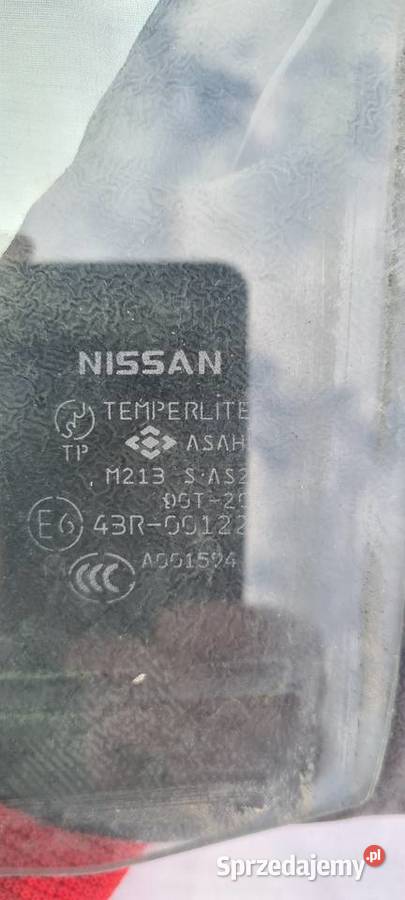 Szyba lewy tył nissan xtrail T30