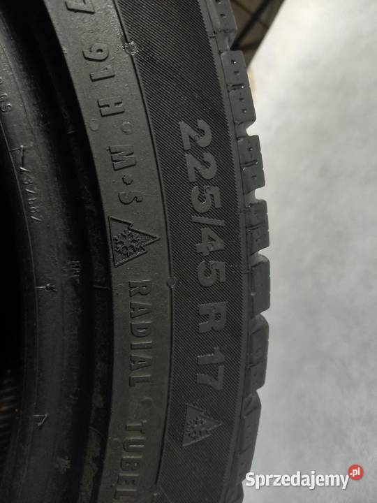 4x Opona UŻYWANA ZIMOWA 22545R17 CONTINENTAL 109
