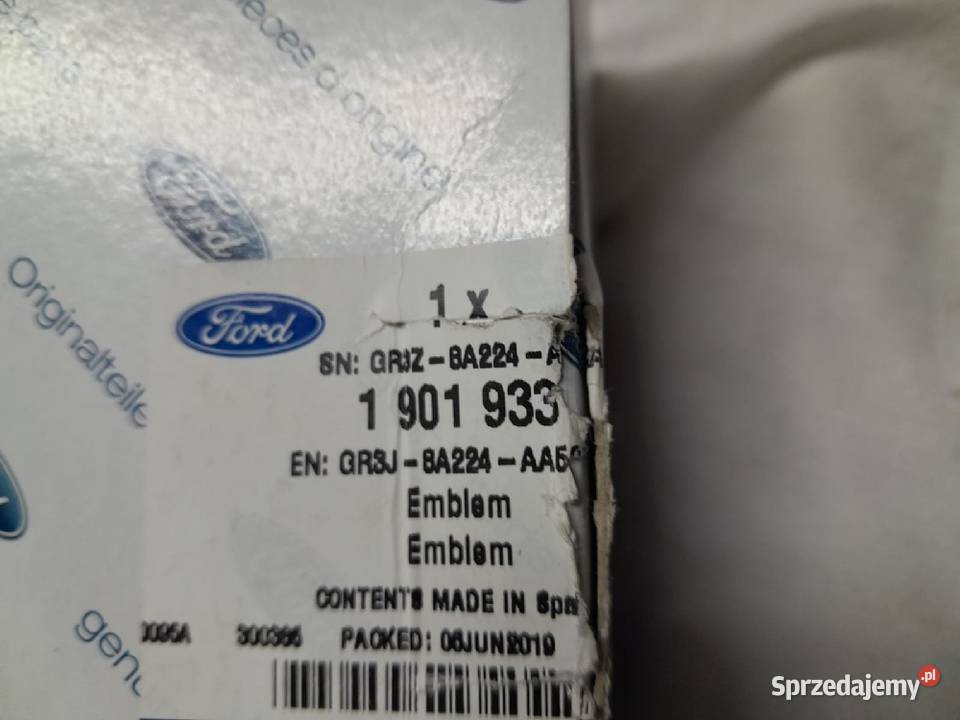 Emblemat Ford Mustang 1901933 GR3J8A224AA59B8 Radom