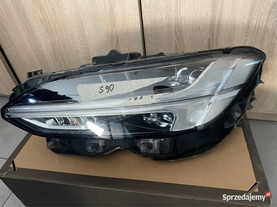Volvo S90 V90 reflektor 32228310 full led L Kozubszczyzna