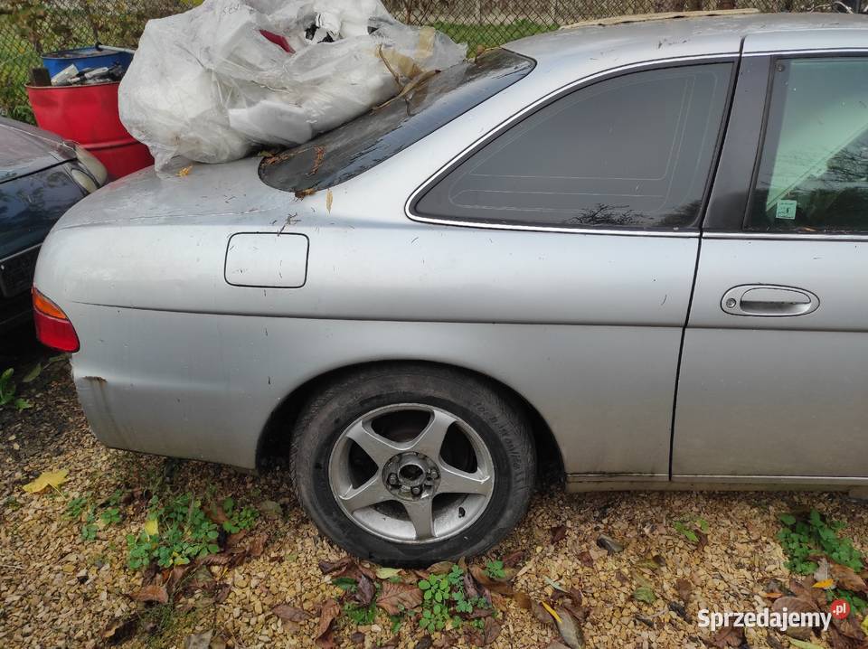 Błotnik ćwiartka Lexus SC 300 400 osobowe sprzedam
