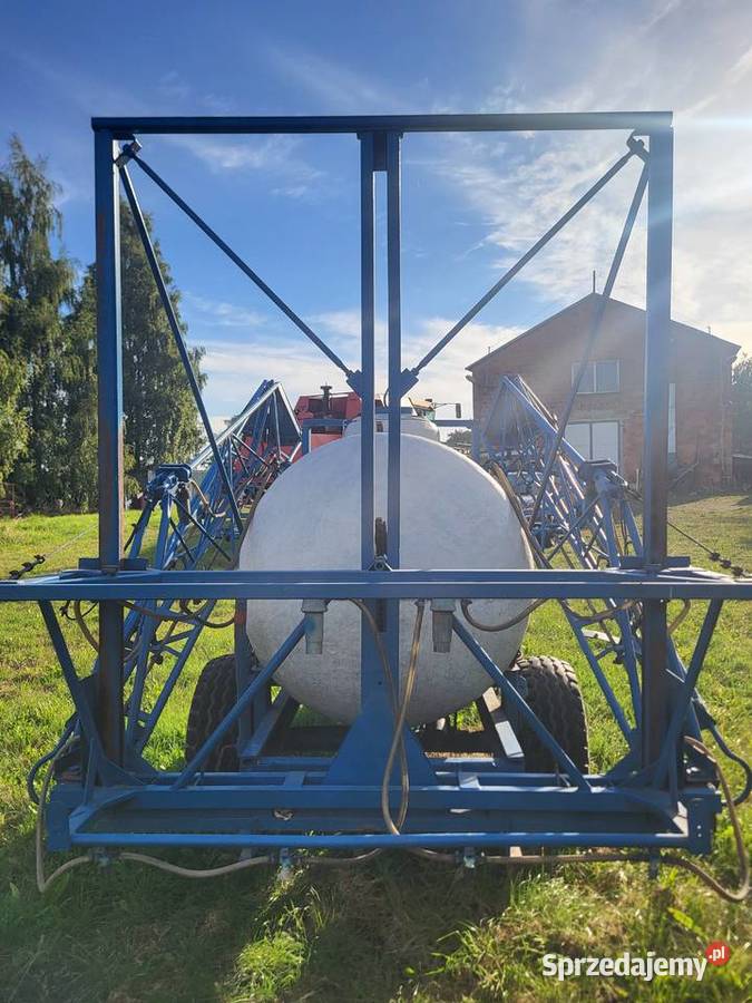 8 Opryskiwacz PILMET 2000L
