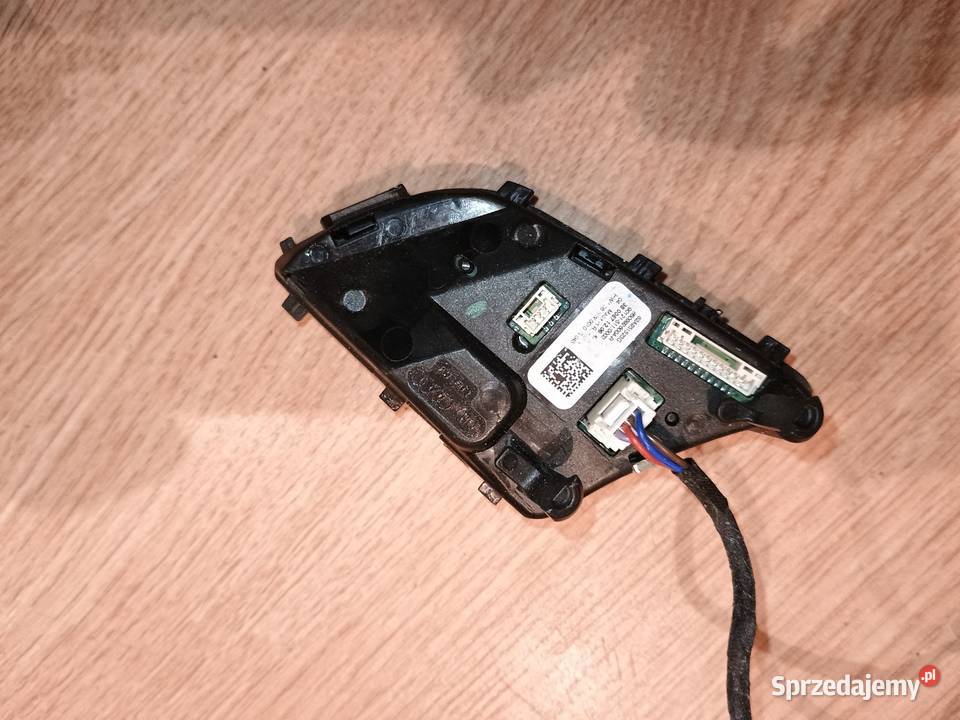 Audi A3 A4 A6 PRZYCISKI KIEROWNICY 82A951523G osobowe wielkopolskie Międzychód