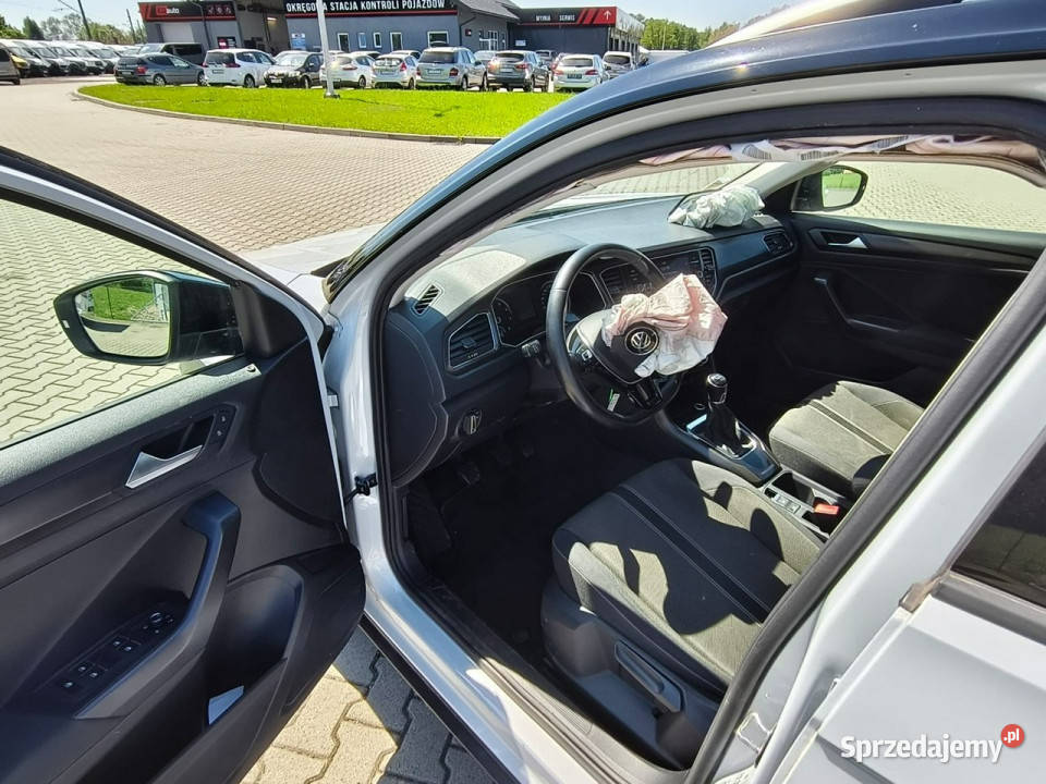 Volkswagen TRoc 10 benzyna 115 6biegów kamera sprzedam