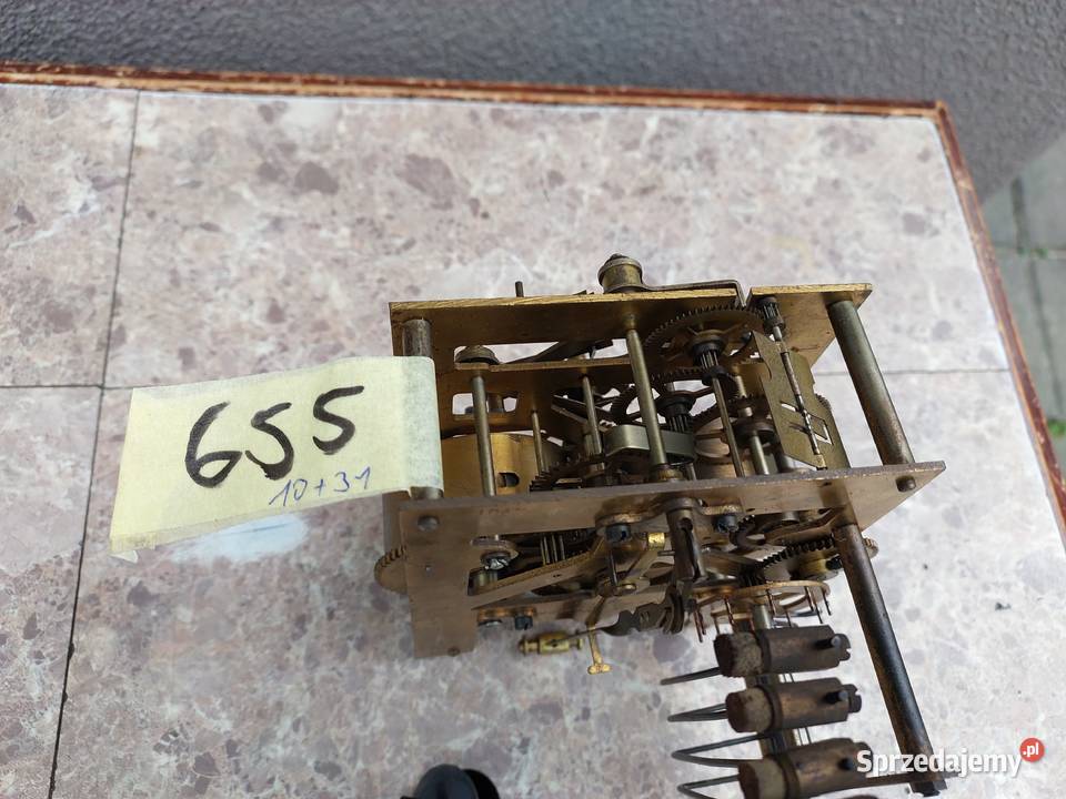 655 Mechanizm starego zegara ściennego Junghans