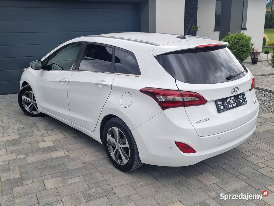 Hyundai i30 2017r lift navi kamera 110KM i30 Zamość sprzedam