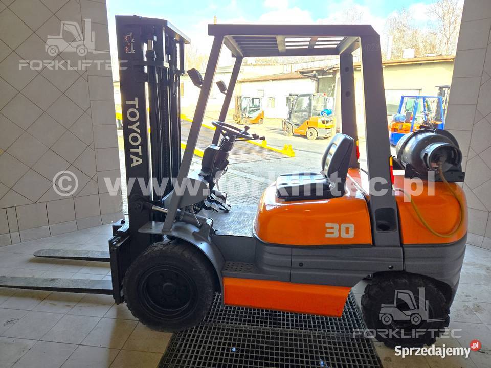 Wózek Widłowy TOYOTA 6FG30 przesuw boczny 3 TONY Wózki widłowe śląskie Lędziny