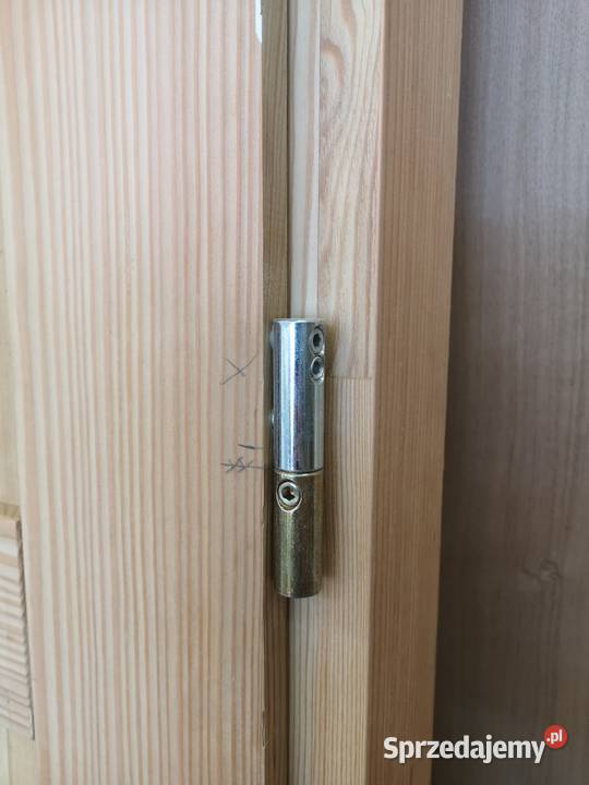 Solidne drzwi modrzewiowe antywłamaniowe Paterek