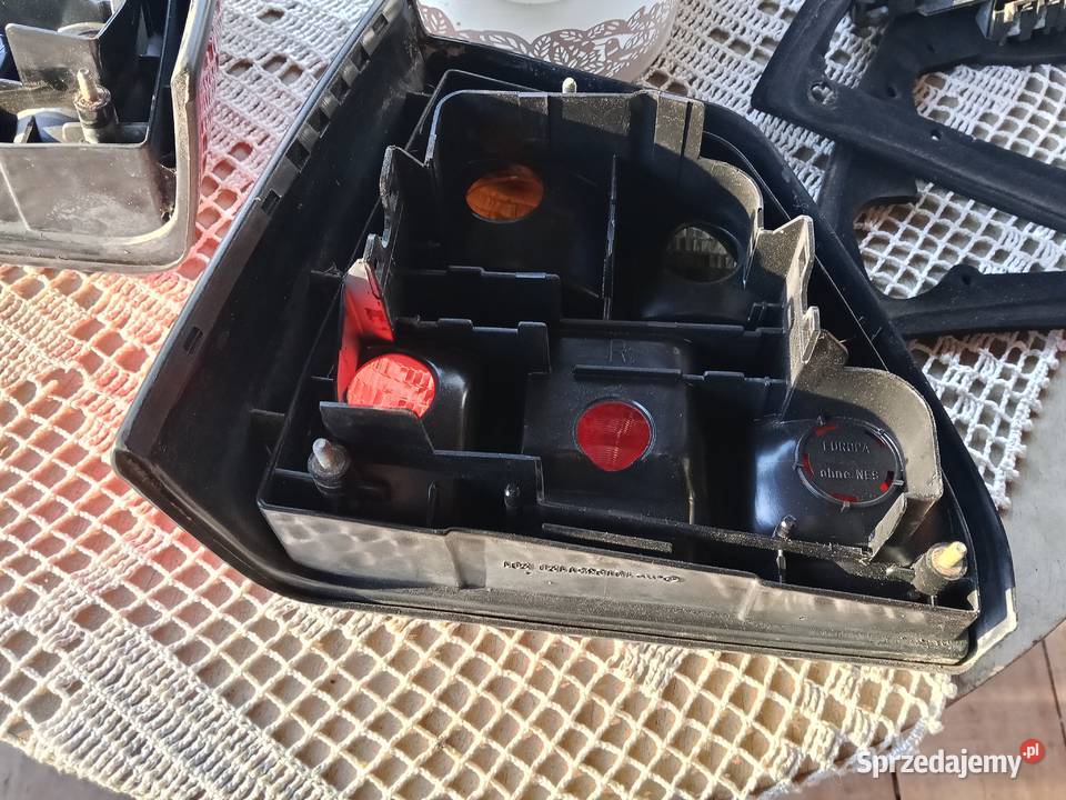 Lampy dymione Hella black red Golf 2 MK2 Frysztak