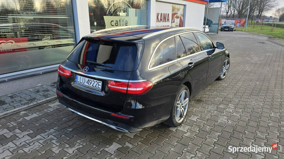 Mercedes E 220 AMG Pakiet 4 Matic Felgi 19 ew lakier metallic