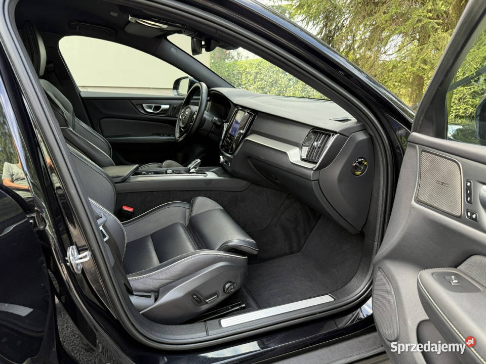 Volvo V60 Cross Country 20d 197 AWD Bezwypadkowy elektryczne lusterka Ocice sprzedam