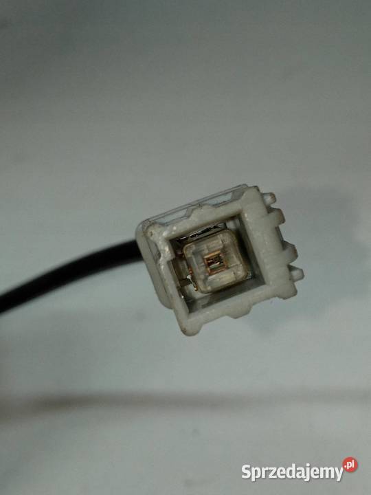 ANTENA KAROSERYJNA GPS E18 8686002010 Toyota Motoryzacja