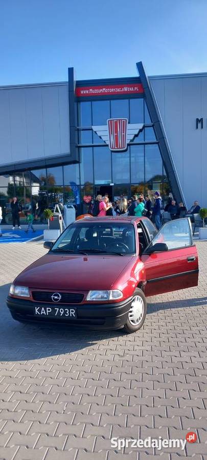 Opel Astra F 1998 14 16v niski przebieg Jędrzejów