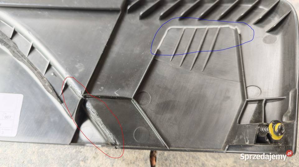 Maskownica boczna fotela lewego Volvo S40II V50 Białystok