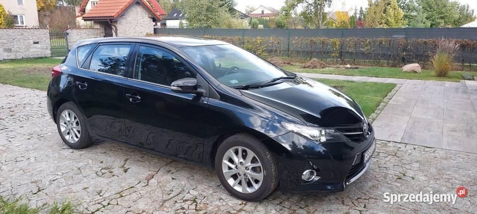 Toyota Auris 2013 1598cm3 Bełchatów
