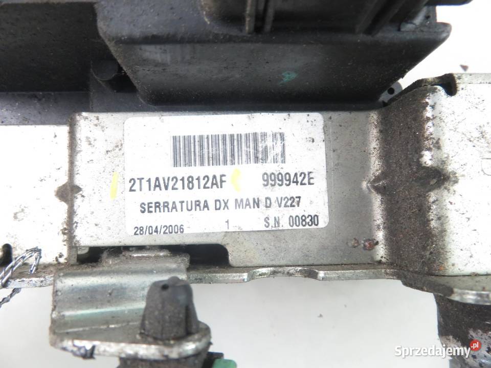 ZAMEK PRAWY PRZEDNI FORD TRANSIT CONNECT I osobowe Zamki, wkładki i kluczyki