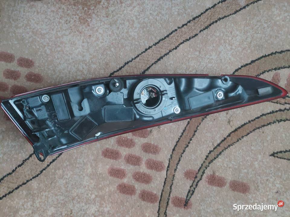 Lampa mazda 3 bp sedan 2019 strona pasazera osobowe