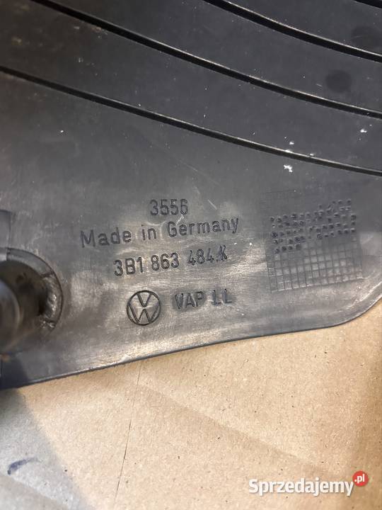 Obudowa osłona progu lewa Passat b5 b5fl Grudziądz