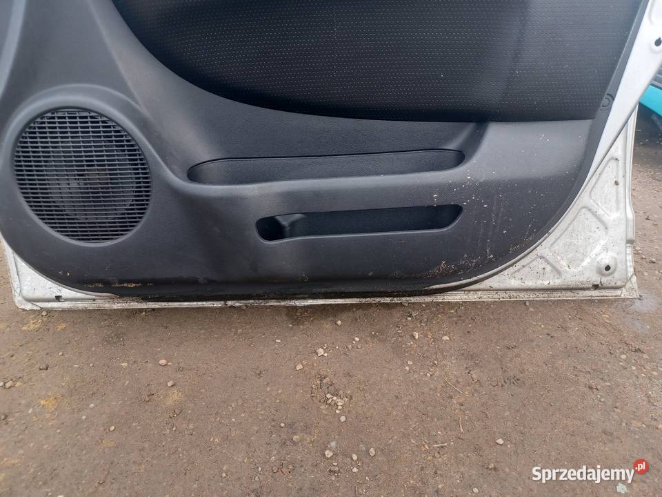 Drzwi Prawy Przód Kia Carens 06r Pogorzelec sprzedam