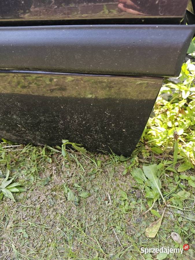 Drzwi golf 3 prawy przód Drzwi Polesie sprzedam