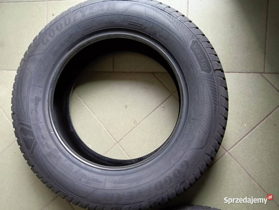 23565R17 VECTOR 4SEASONS SUV G3 108 W XL Dębica sprzedam