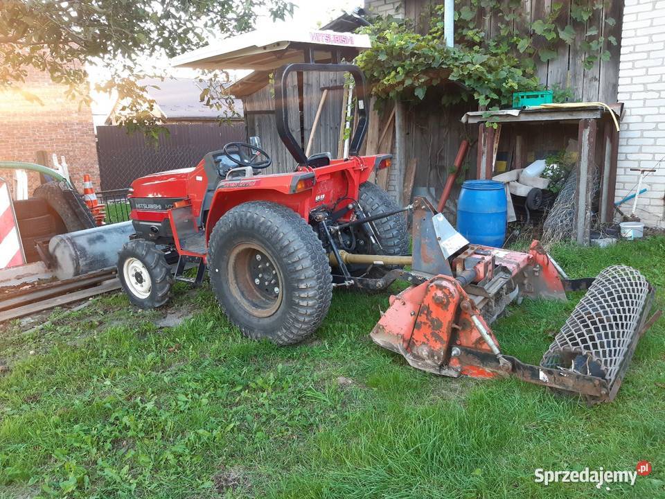 Ciągnik mini traktor ogrodniczy Mitsubishi Mt