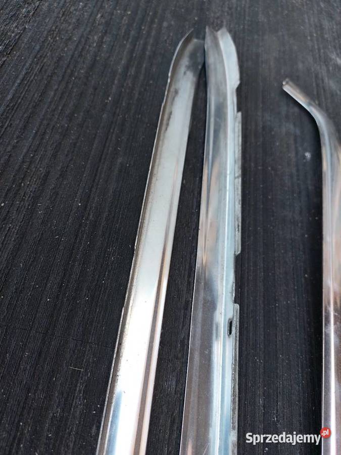 Listwy ozdobne przedniej szyby MercedesBenz w126 Dobrodzień