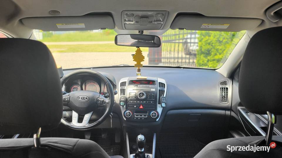 Kia Ceed Kombi 16 CRDI 116 2010r Doinwestowany wielkopolskie Koło