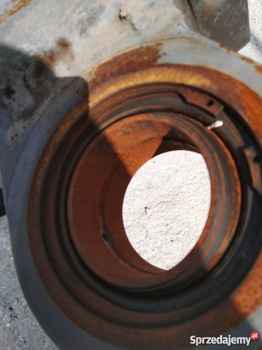 Siłownik Volvo EC390 EC 340 360 380 390 460 D217 Kielce