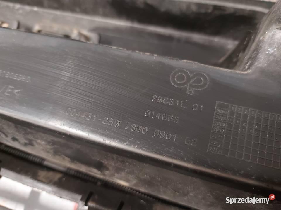 CITROEN C3 PICASSO 10r zderzak przód 9681800777 Kielce