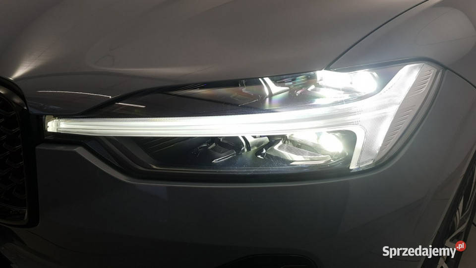 Volvo XC 60 B4 D AWD Plus Dark Z Polskiego pełny VAT Warszawa